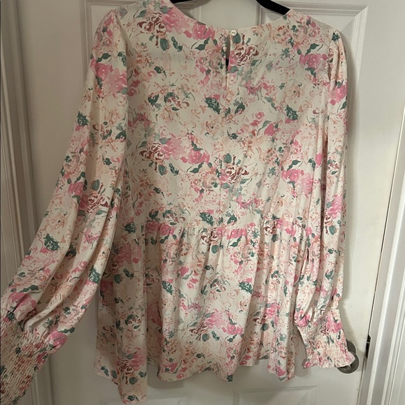 Entro Pink and Cream Floral Blouse - Picture 6 of 6